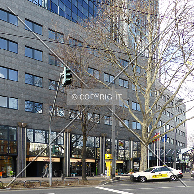 Büro Center Nibelungenplatz by Nephilim