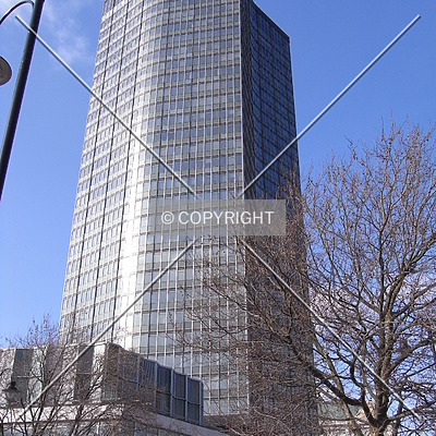 Millbank Tower by Jörg Berkemeyer