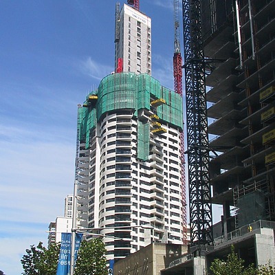 Meriton Tower by John Bek