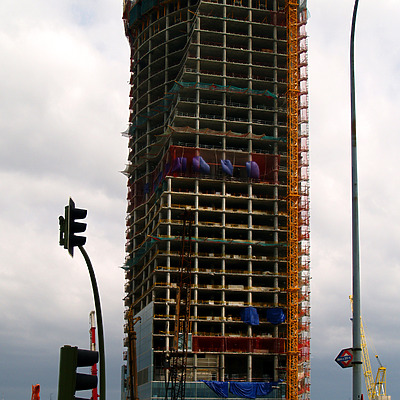 Torre Espacio by Cesar Serrano