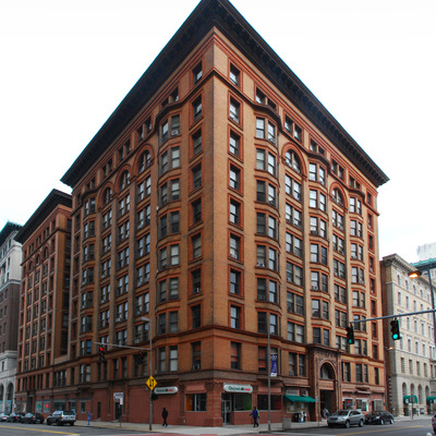 Spitzer Building by Huopa