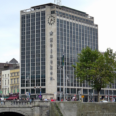 O'Connell Bridge House by Robin Spetz