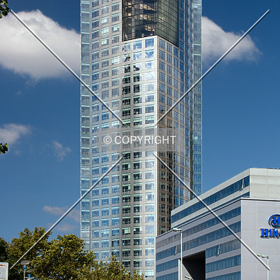 Torre Repsol YPF by Maximiliano Buono