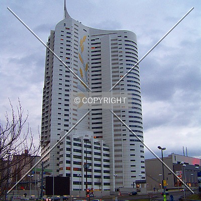 Hochhaus Neue Donau by Florian Barbier