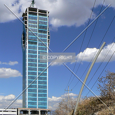 Torre JV III by Luis Ibáñez
