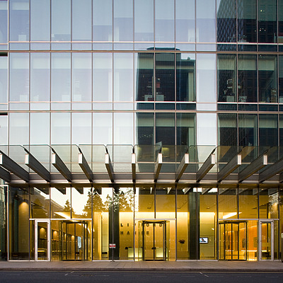 10 Upper Bank Street by Pavel Toczynski