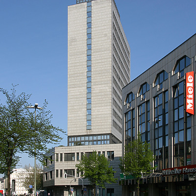 Landeszentralbank by Michiel van Dijk
