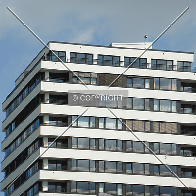 Lyoner Straße 19 by Nephilim