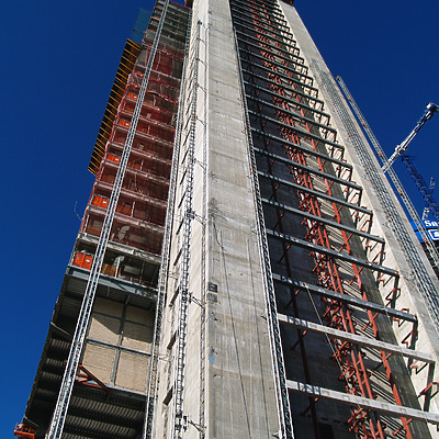 Torre Caja Madrid by Cesar Serrano