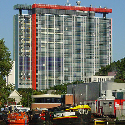 TU Delft faculteit ITS by Michiel van Dijk