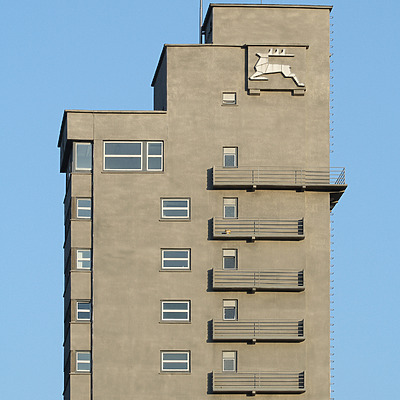 Tagblatt Turmhaus by Michiel van Dijk