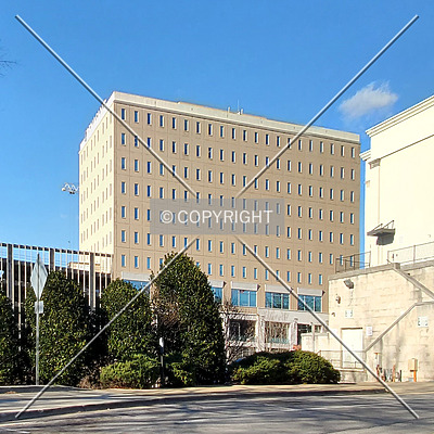 200 West Court Square by Ryan Hildebrand