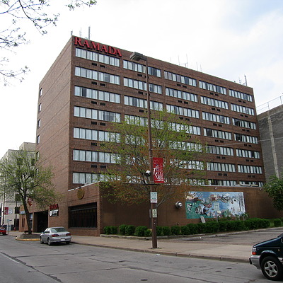 Doubletree by Hilton, The Lismore by Rick Bronson