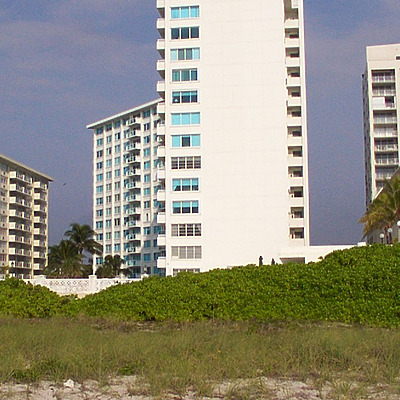 La Costa Condominiums by Daniel Kieckhefer