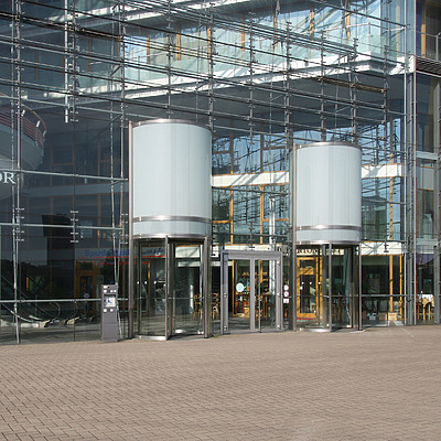Stadttor by Michiel van Dijk