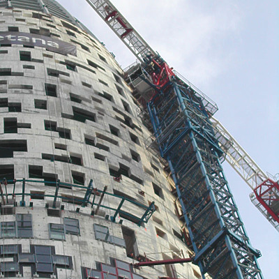 Torre Agbar by David Guija