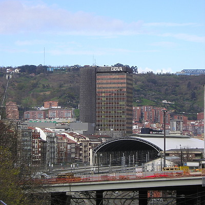 BBVAren Dorrea by Mikel Allende