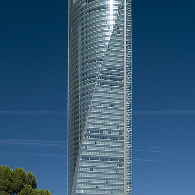 Torre Espacio by Cesar Serrano