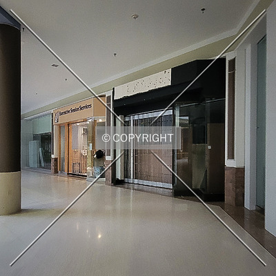 Chesterfield Mall by Ryan Hildebrand