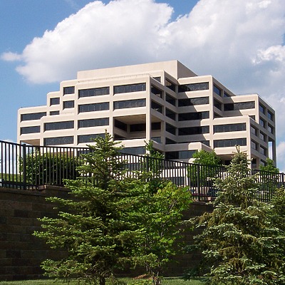 Edward Jones Building by Ryan Hildebrand
