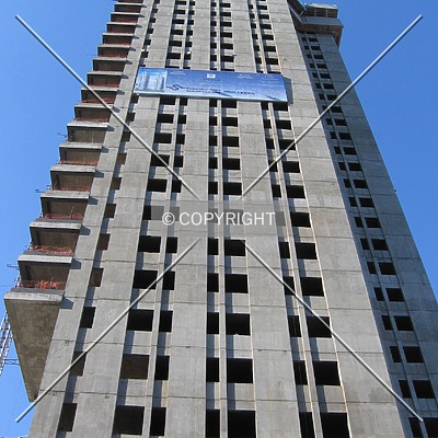 Torre Renoir 1 by Maximiliano Buono