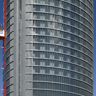 Torre Sacyr Vallehermoso by Cesar Serrano