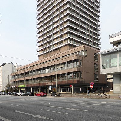 Mundsburg Turm II by Der Hamburger
