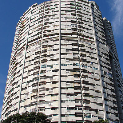 Pearl Bank Apartments by Horst Kiechle