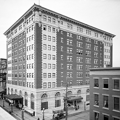 Hotel Utica by Library of Congress, Prints and Photographs Division, Detroit Publishing Company