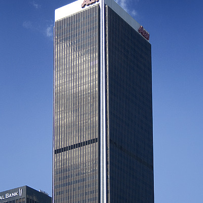 Aon Center by Jim Schwartz