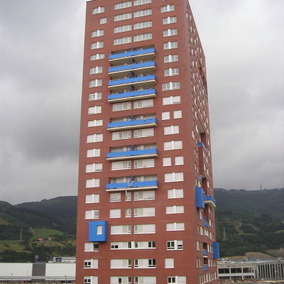Torre VII by Mikel Allende