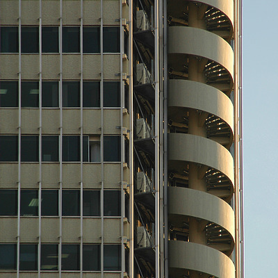 Edificio Colón by John Bek