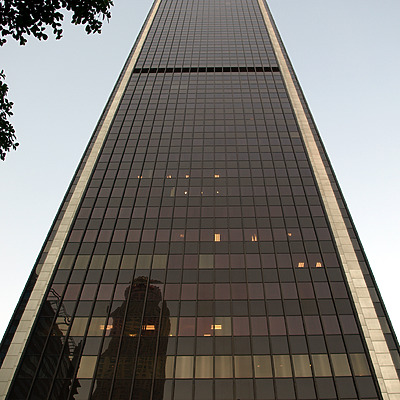 Aon Center by Marshall Gerometta