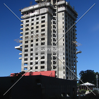 Torre Renoir 2 by Maximiliano Buono