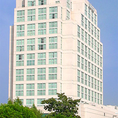 Hilton Glendale by Jim Schwartz