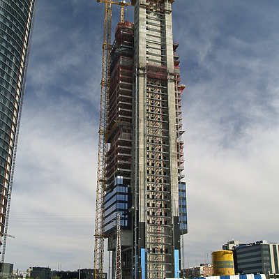 Torre Caja Madrid by Cesar Serrano