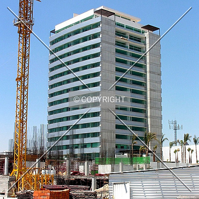 Residencial Palmas Torre 1 by Luis Ibáñez