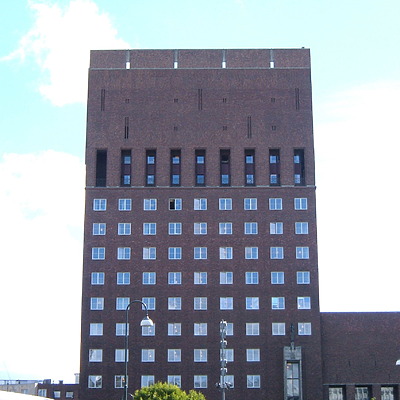 Oslo rådhus by Kjetil Balog