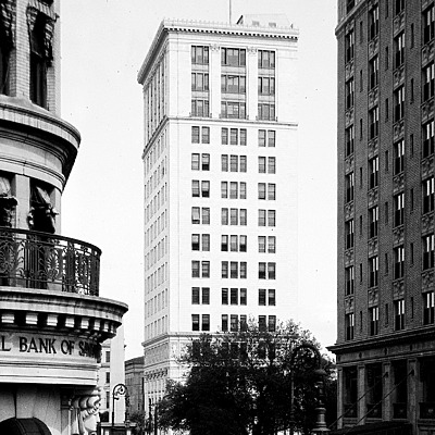 2 East Bryan Street by Library of Congress, Prints and Photographs Division, Detroit Publishing Company