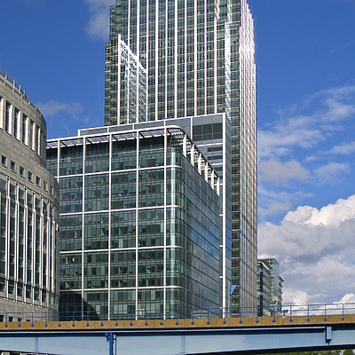 25 Canada Square by Cesar Serrano