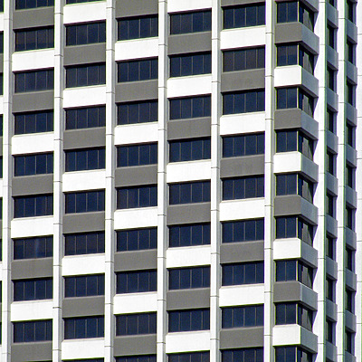 UIC Building by Horst Kiechle