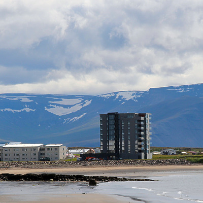 Höfðagrund high-rise by Kjetil Balog