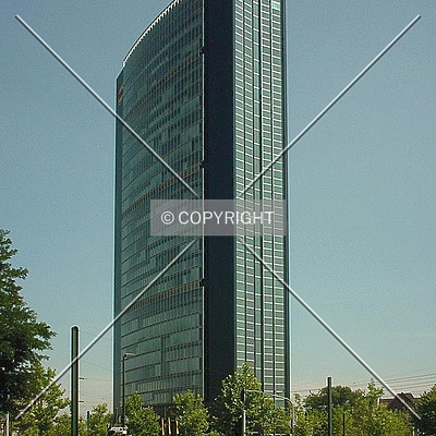 ARAG Tower by Nephilim