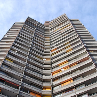 Neckarpromenade Wohnturm III by Huopa