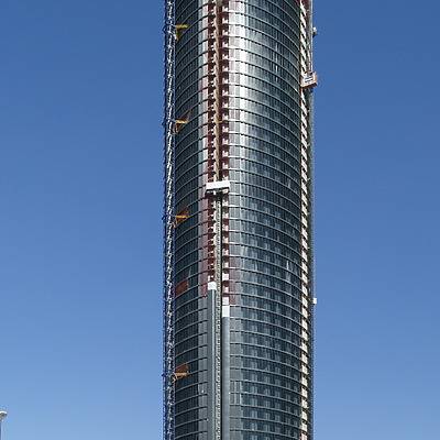 Torre Sacyr Vallehermoso by Cesar Serrano
