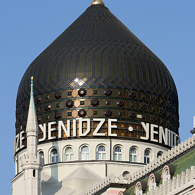 Yenidze by Michiel van Dijk