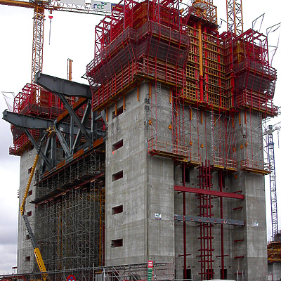 Torre Caja Madrid by Cesar Serrano