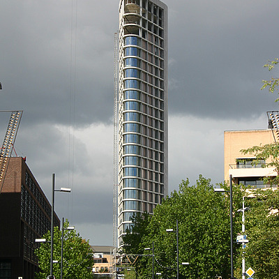Vesteda Toren by Michiel van Dijk