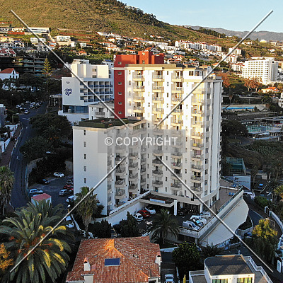 Apartamentos do Mar by Nephilim