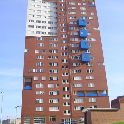 Torre II by Mikel Allende